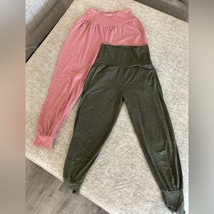 Lot of 2: Womens joggers, harem style with pockets, Small. Green are Aerie 💕💚